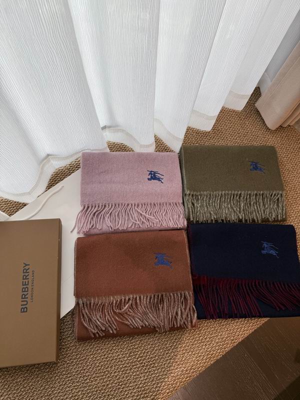 Burberry Scarf 33X180cm E55 (1)