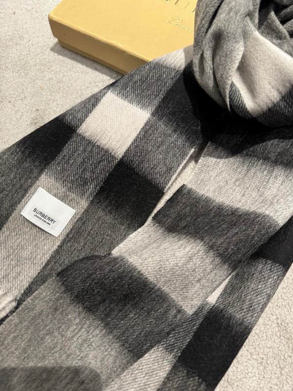 Burberry Scarf 35X180cm  E73 (3)