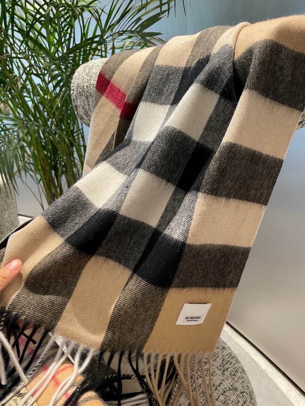 Burberry Scarf 35X180cm E20 (11)