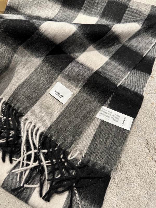 Burberry Scarf 35X180cm E20 (5)