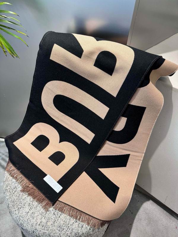 Burberry Scarf 36X180cm  E40 (25)