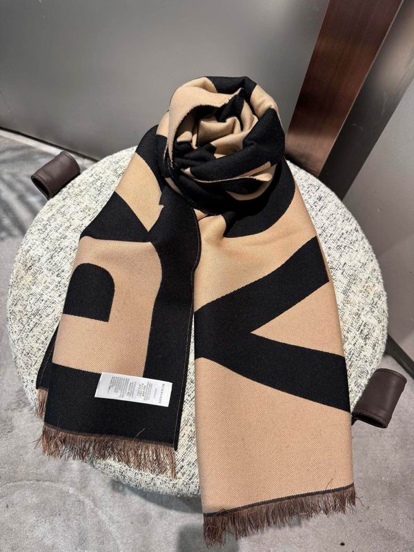 Burberry Scarf 36X180cm  E40 (26)