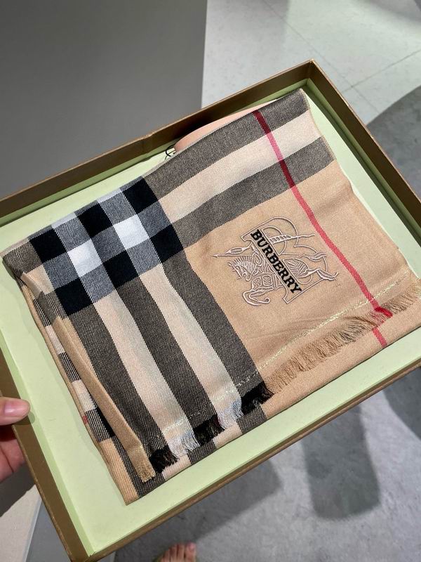 Burberry Scarf 70X200cm  E56 (32)
