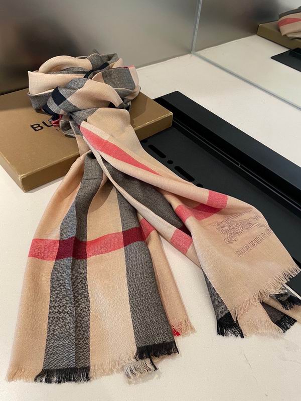 Burberry Scarf 70X200cm E87 (18)