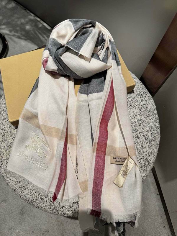 Burberry Scarf 70X200cm E87 (2)