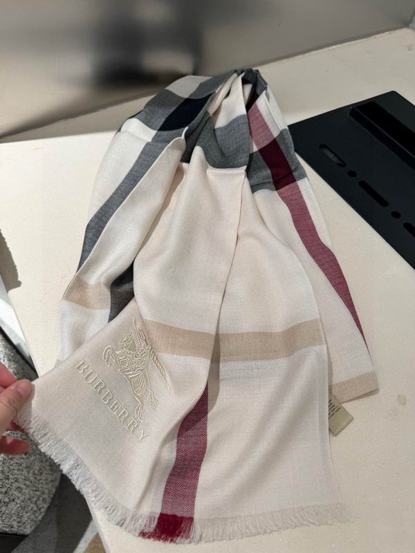Burberry Scarf 70X200cm E87 (4)