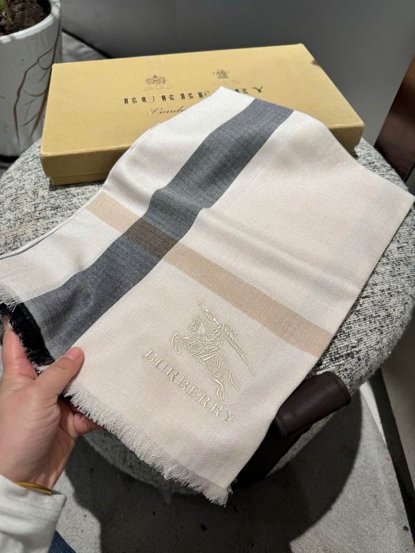 Burberry Scarf 70X200cm E87 (7)