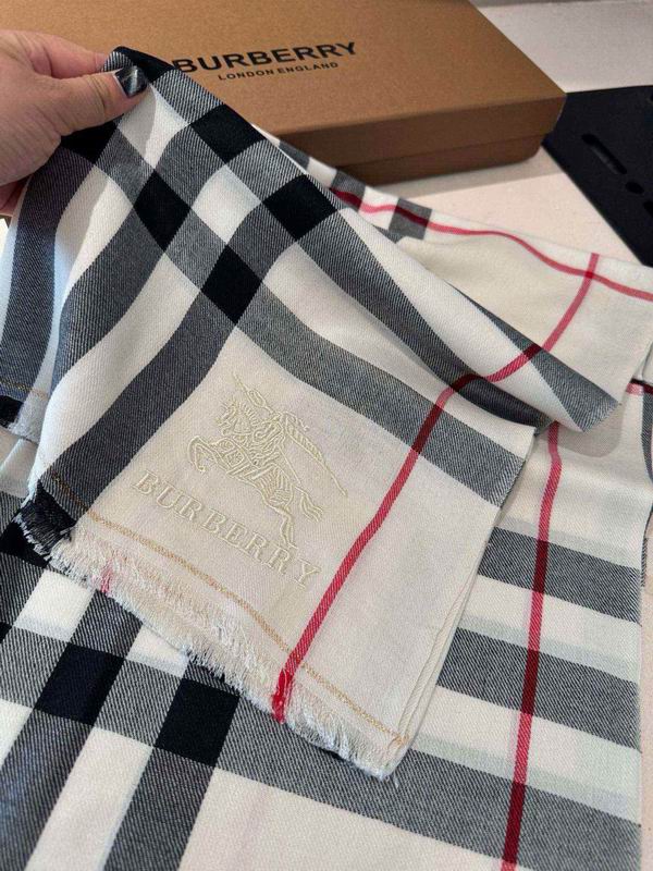 Burberry Scarf 80X200cm  E30 (5)