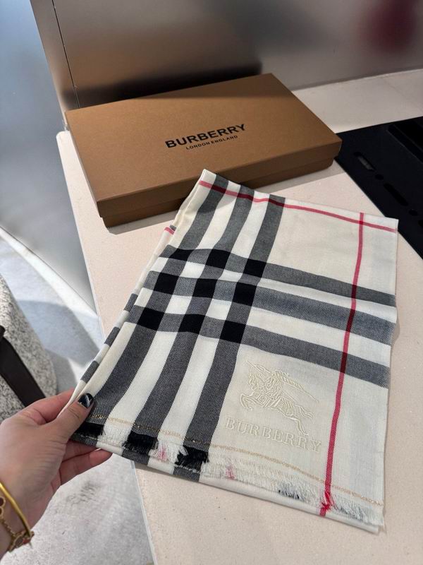 Burberry Scarf 80X200cm  E30 (6)
