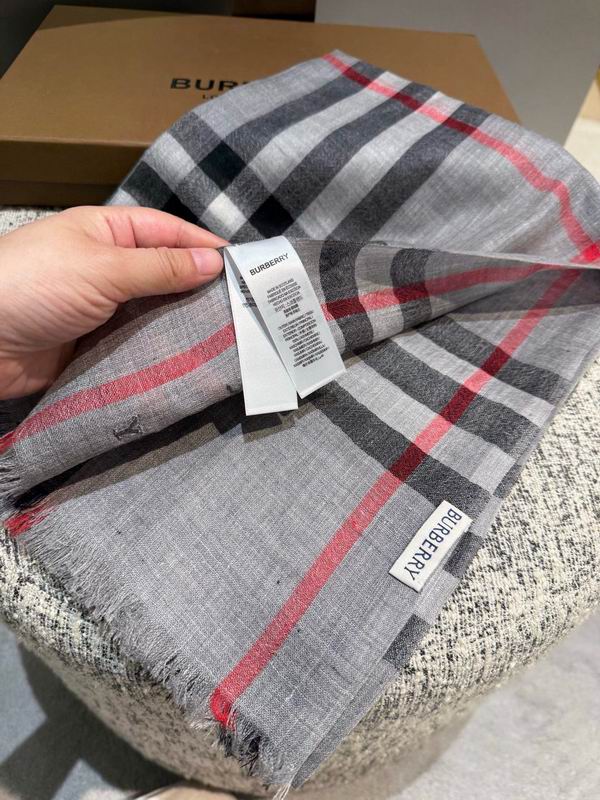 Burberry Scarf 80X200cm E17 (43)
