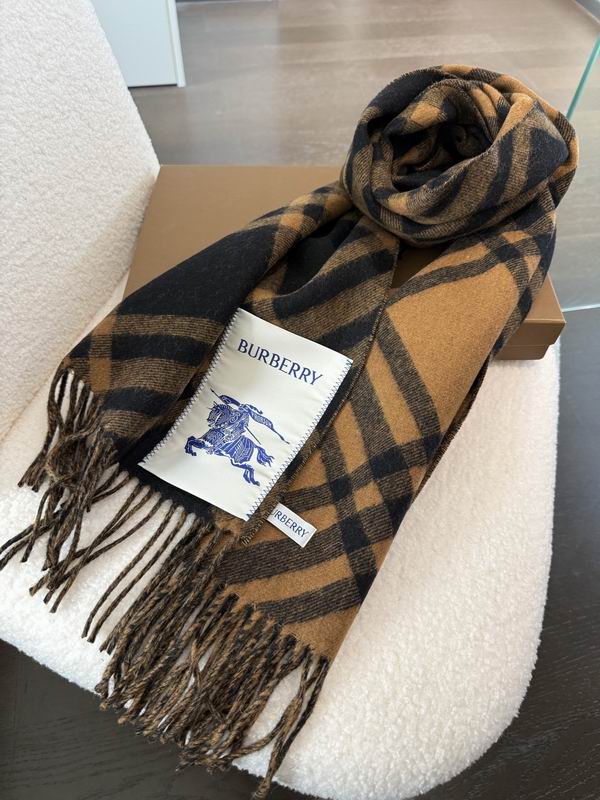 Burberry Scarf32X192cm E17 (18)