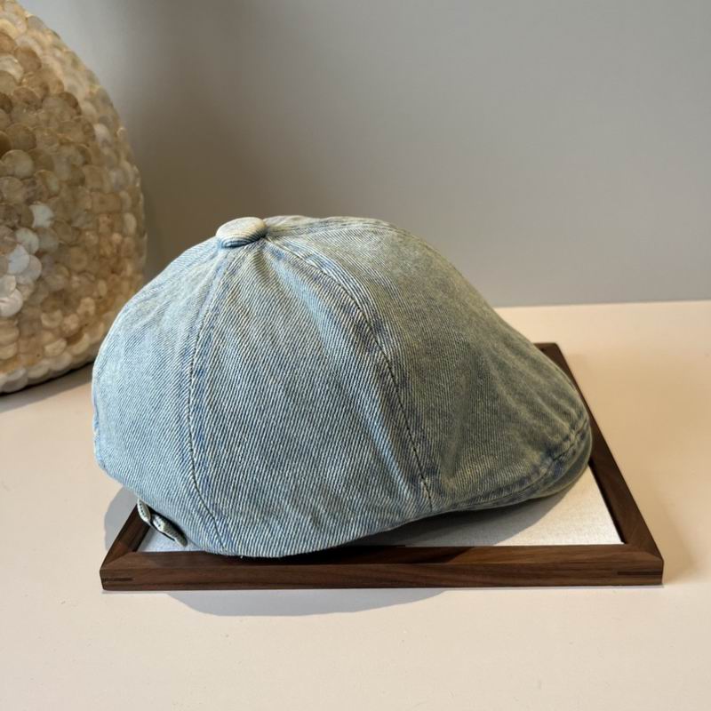Burberry beret (191)