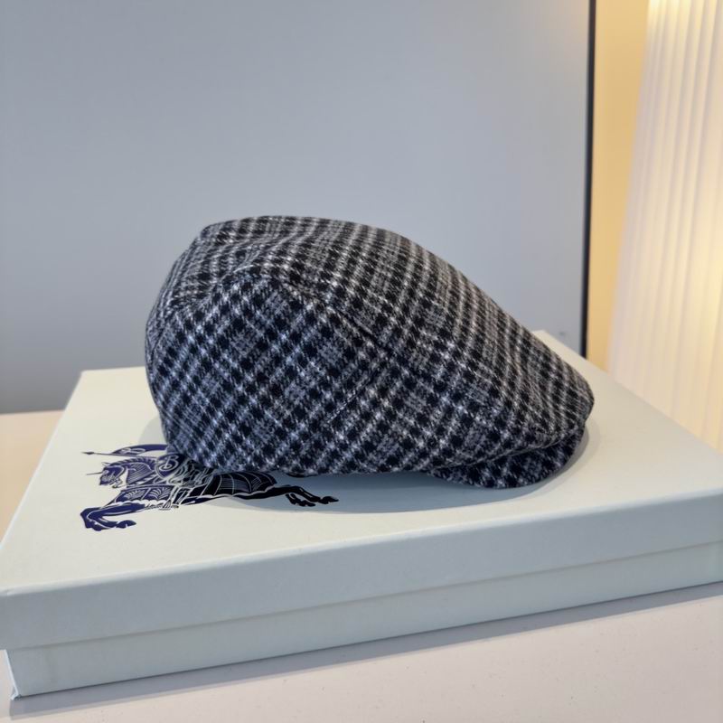 Burberry beret (213)