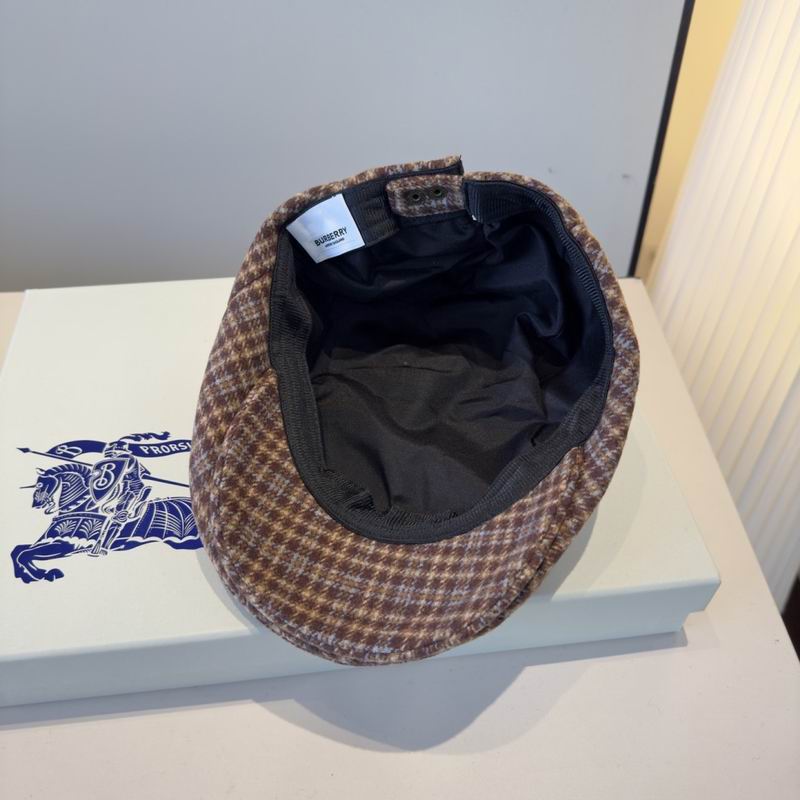 Burberry beret (218)