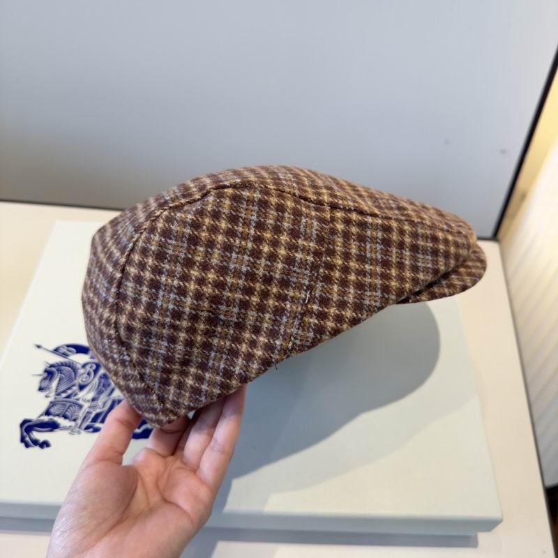 Burberry beret (223)