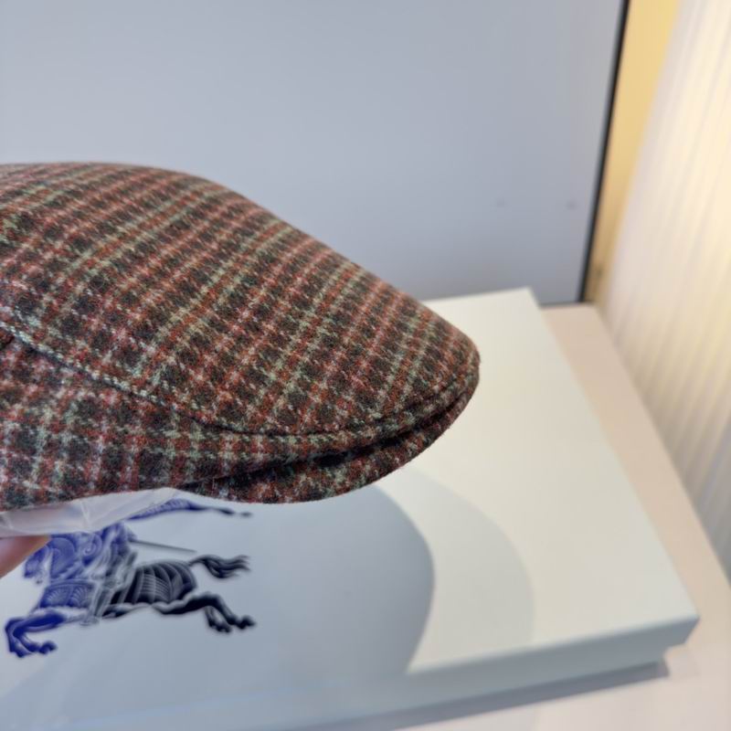 Burberry beret (230)