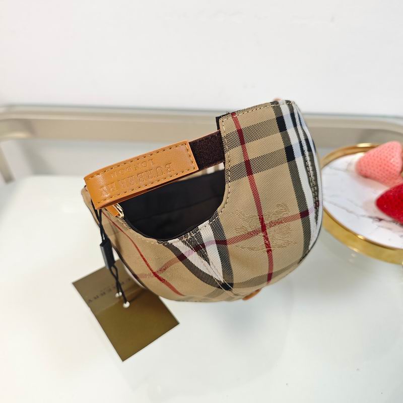 Burberry cap dx (367)