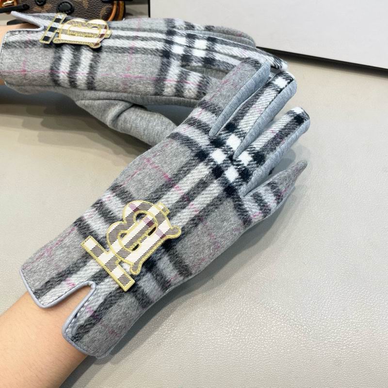 Burberry gloves 120 (12)