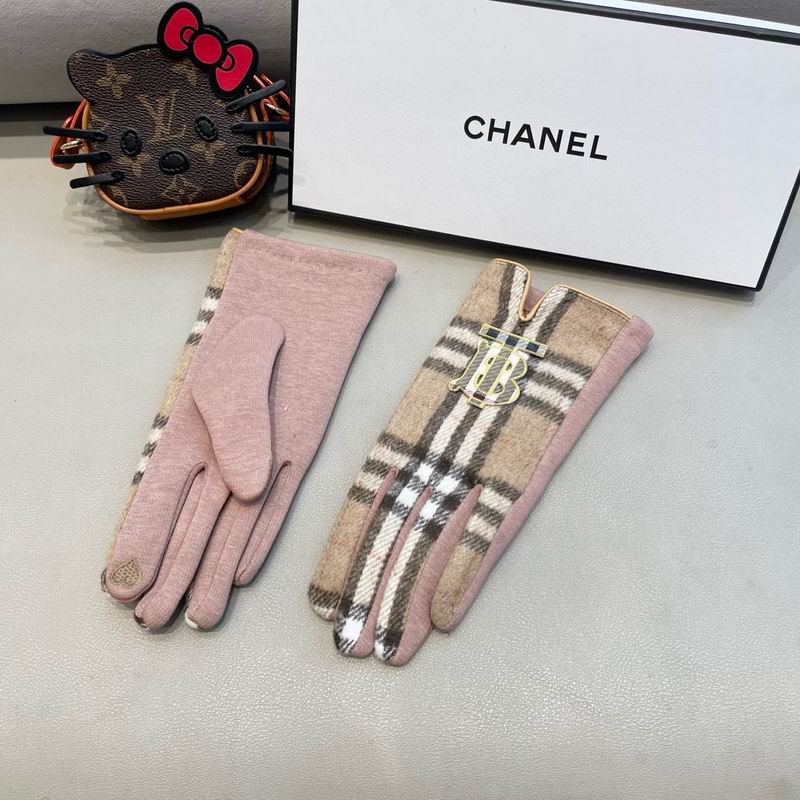 Burberry gloves 120 (7)