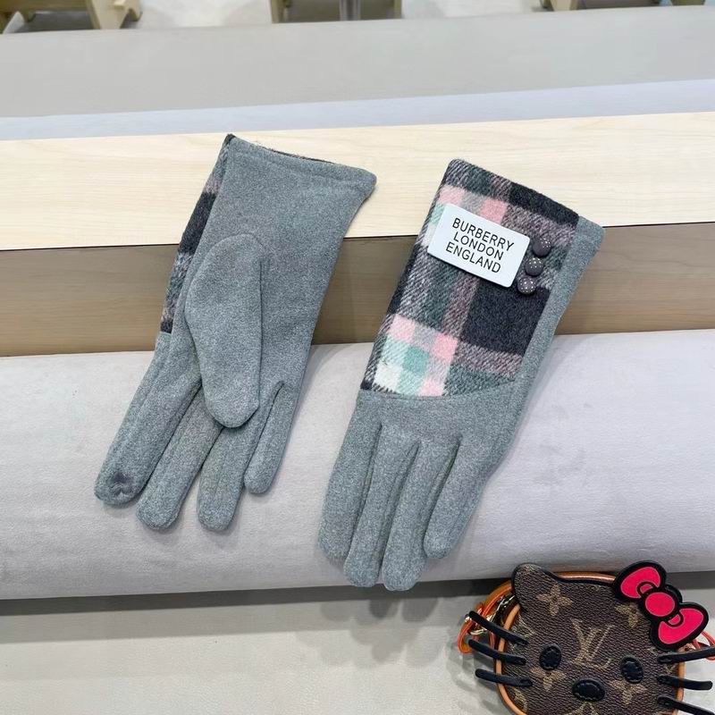 Burberry gloves 33 (10)