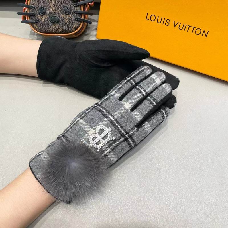 Burberry gloves 34 (1)