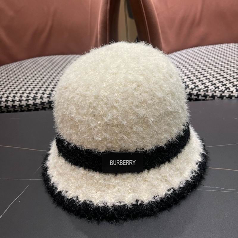 Burberry hat (1371)