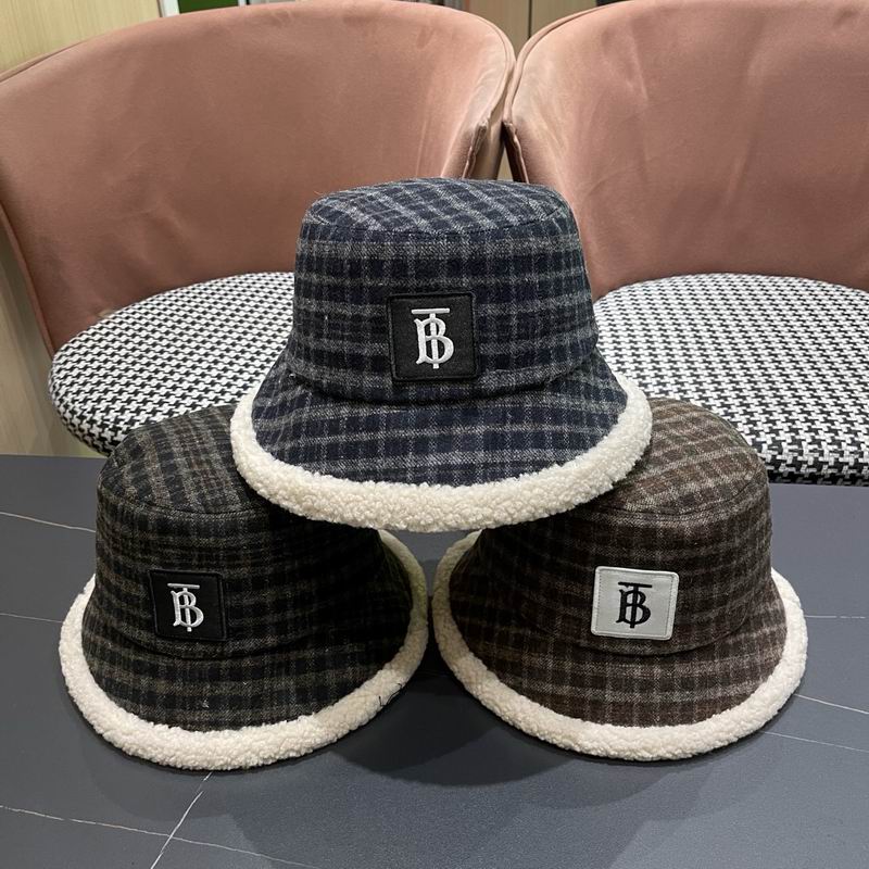 Burberry hat (777)