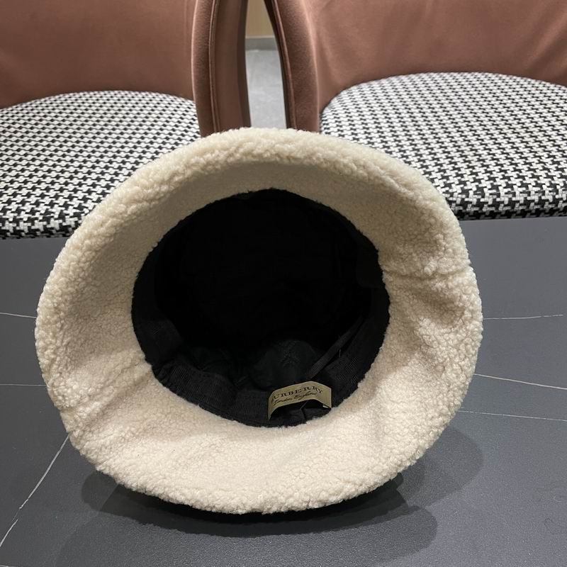 Burberry hat (778)