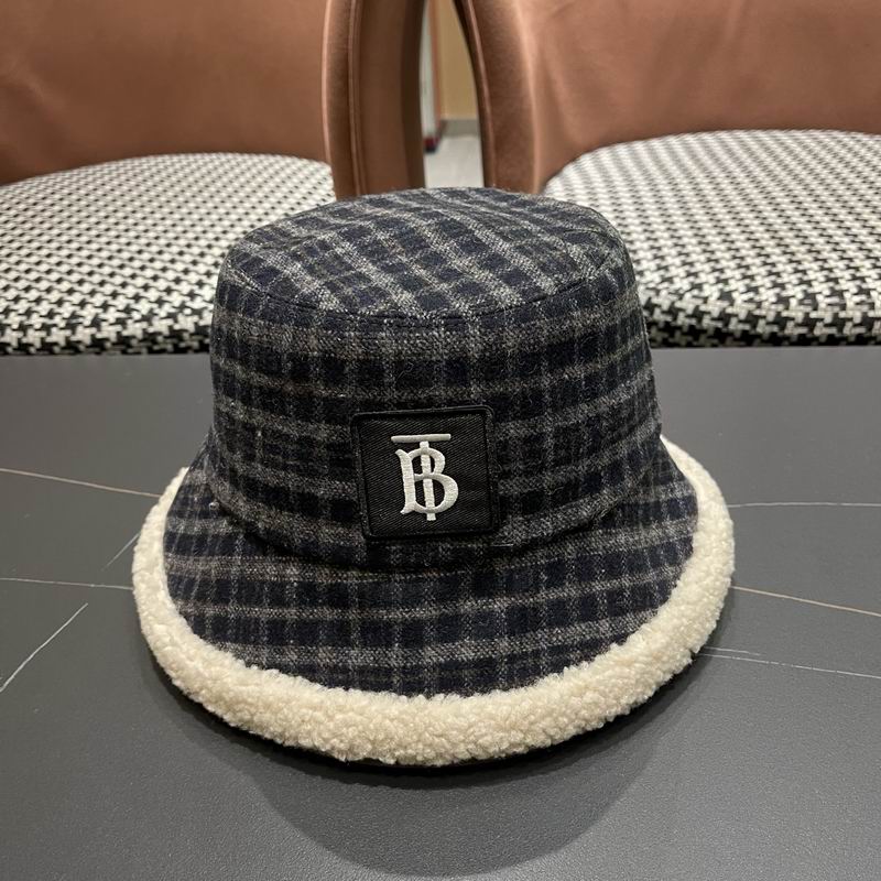 Burberry hat (798)