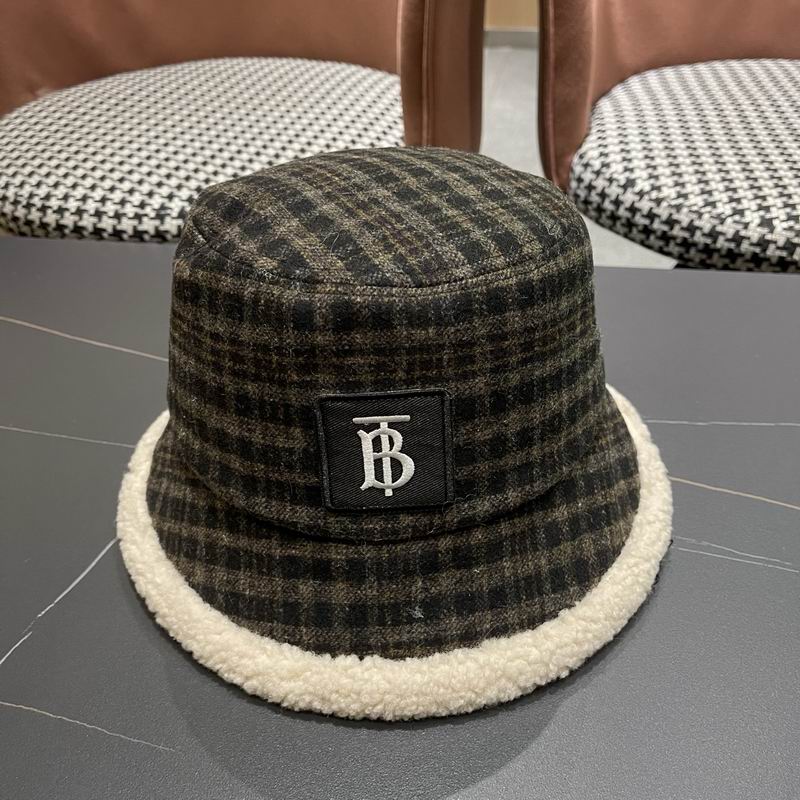 Burberry hat (809)