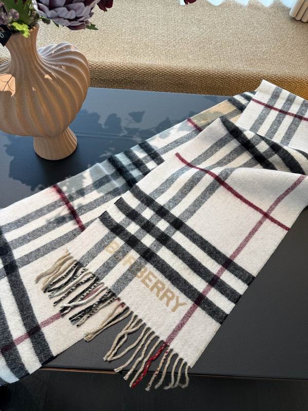 Burberry scarf 168X30cm E42 (11)