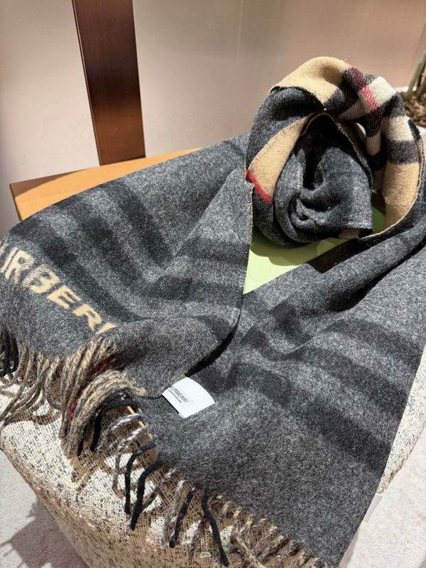 Burberry scarf 168X30cm E42 (4)