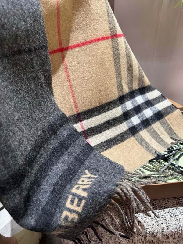 Burberry scarf 168X30cm E42 (5)