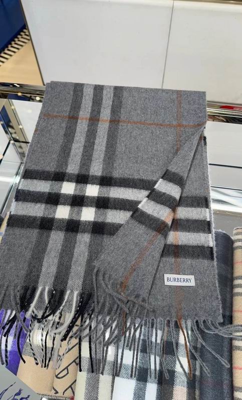 Burberry scarf 30X180cm E13 (72)