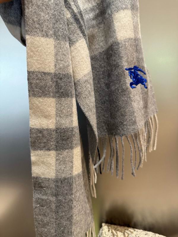 Burberry scarf 30X180cm E50 (32)