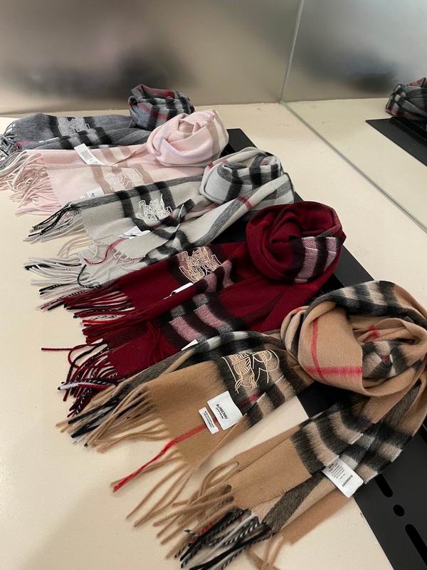 Burberry scarf 35X180cm E45 (10)