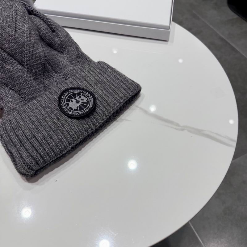 Canada Goose Hat (6717)