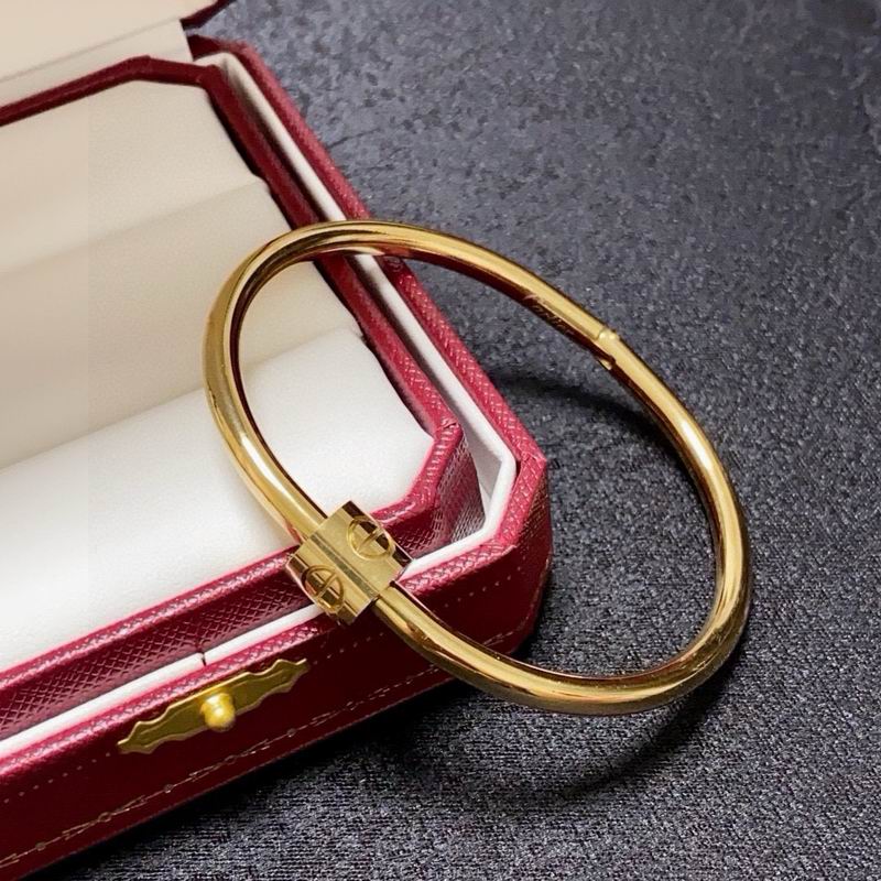 Cartier bracelet 11yxx30 (5)