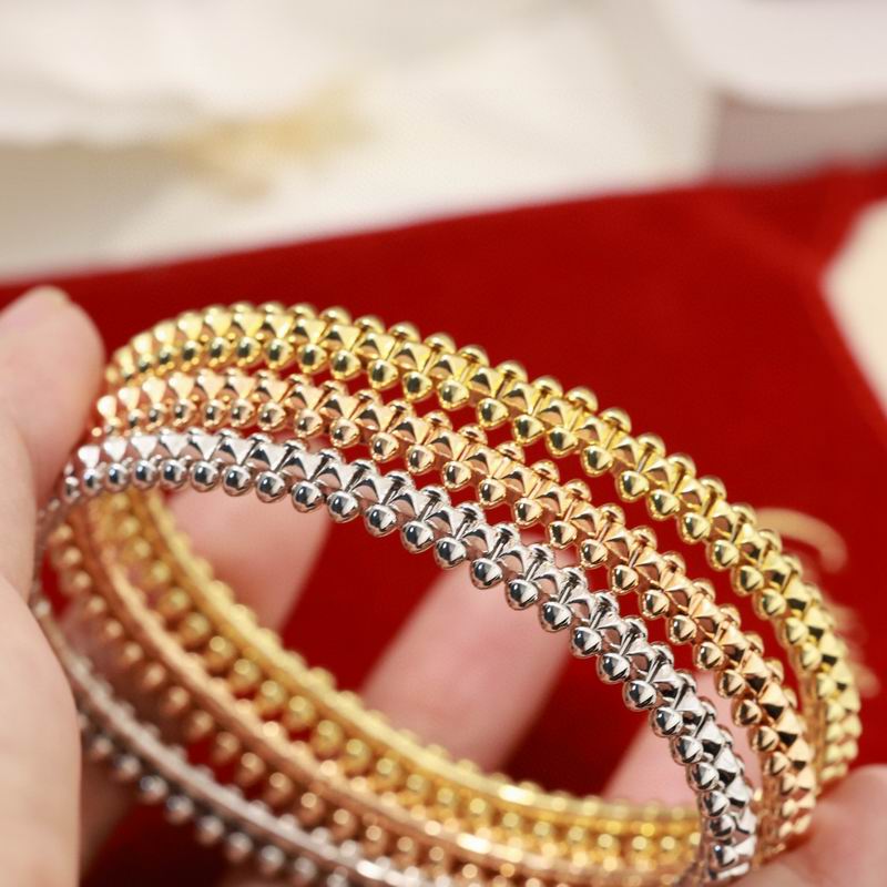 Cartier bracelet 11yxx33 (1)