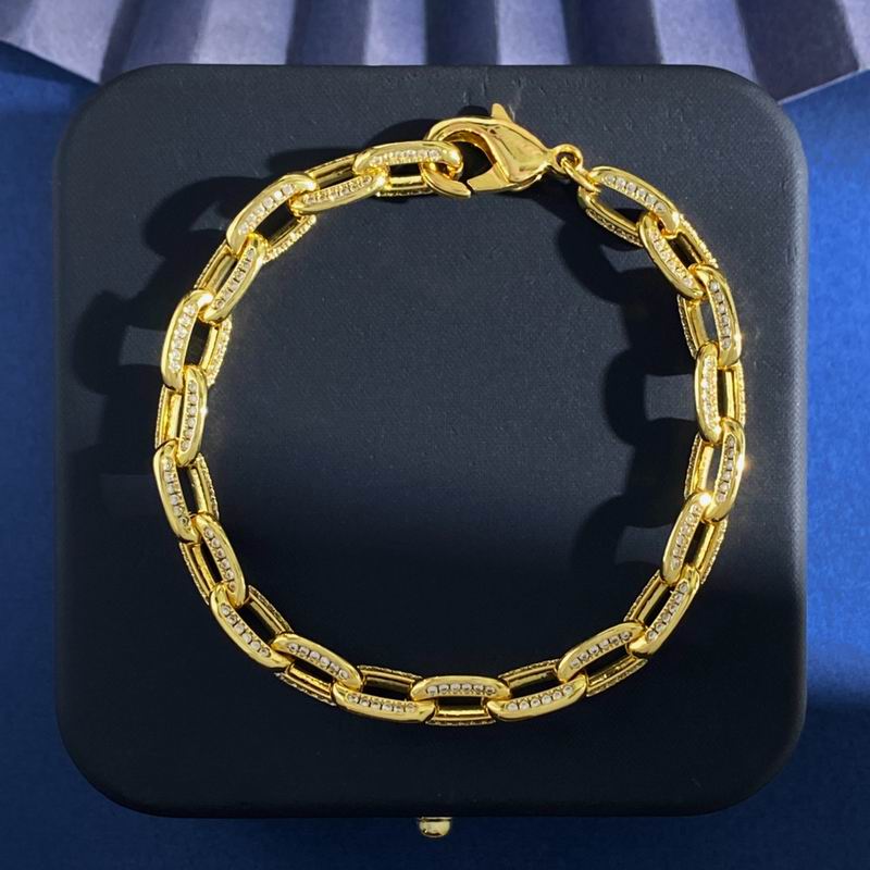 Cartier bracelet 11yxx35 (3)