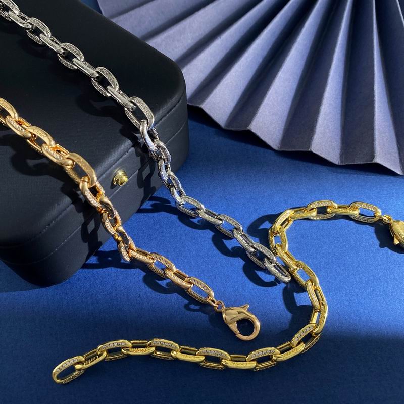 Cartier bracelet 11yxx35 (5)