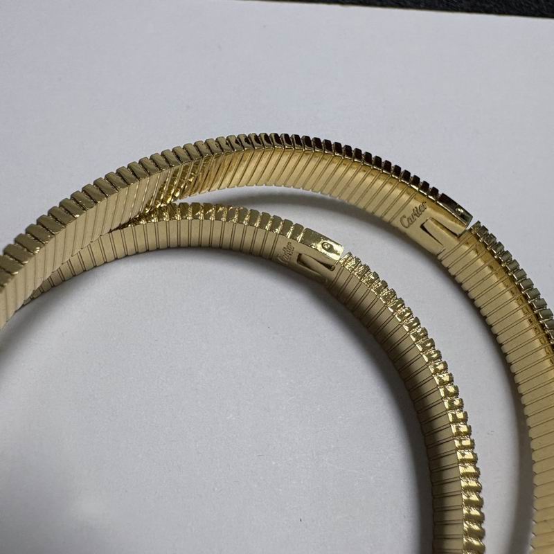 Cartier bracelet 11yxx36 (9)