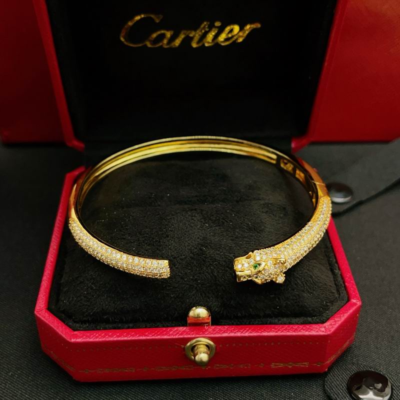 Cartier bracelet 11yxx38 (2)