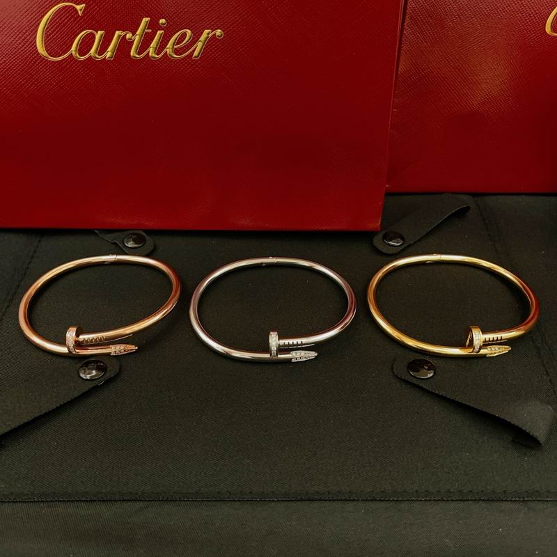 Cartier bracelet 11yxx39 (1)