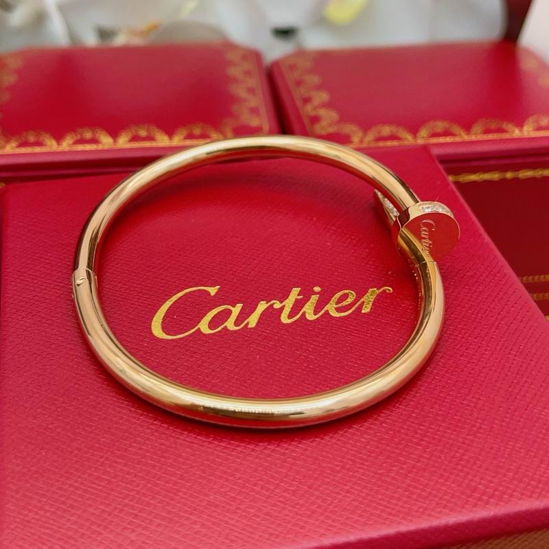 Cartier bracelet 11yxx39 (10)