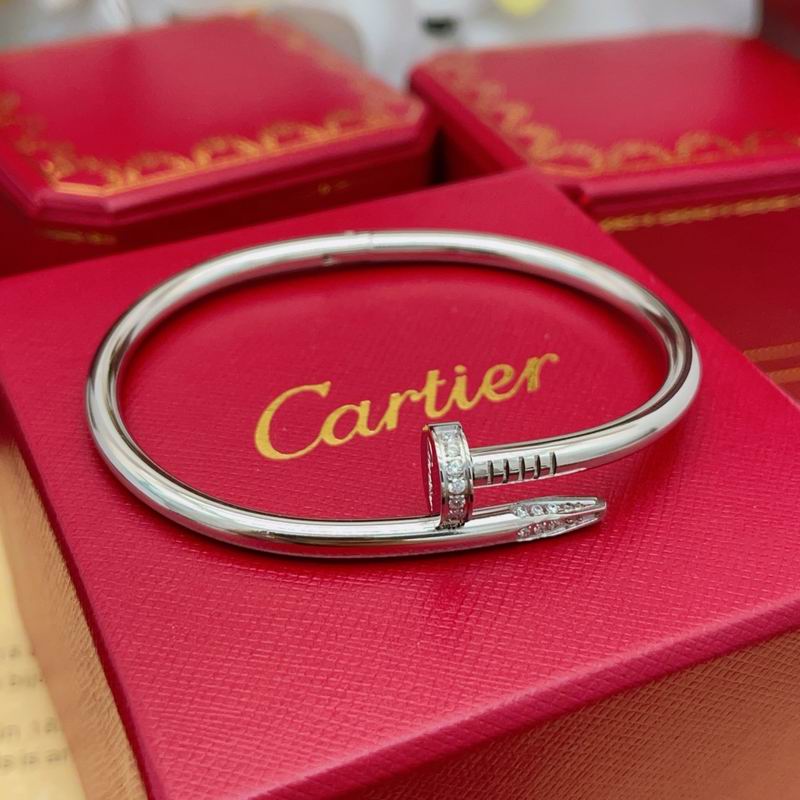 Cartier bracelet 11yxx39 (4)