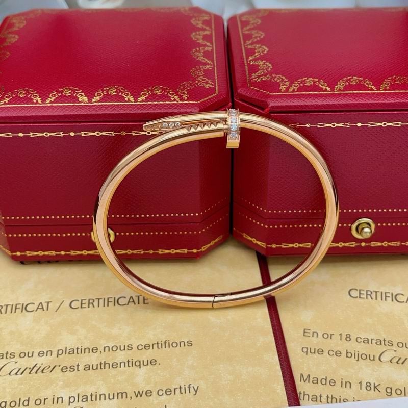 Cartier bracelet 11yxx39 (8)