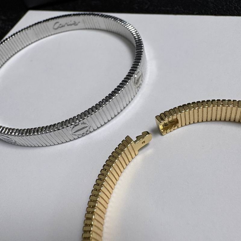 Cartier bracelet 11yxx42 (3)