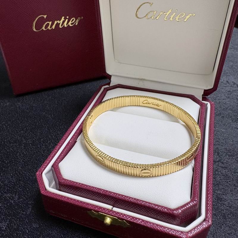 Cartier bracelet 11yxx42 (5)