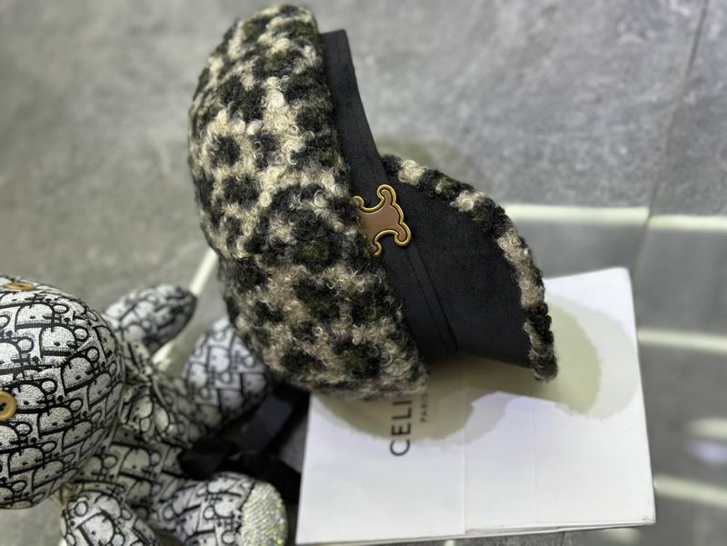 Celine Cap dx (105)